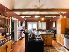 Cozy Burlington Getaway w/ Private Deck & Yard - Image 4
