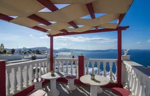 Captain's Economy Studio with sea view in oia - Image 5