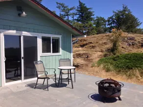 Orcas Island Cabin on the bluff - Image 5