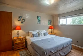 Nob Hill Guesthouse, King Bed, gårdhave m / pejs - Image 3