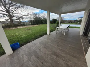 villa with pool and garden next to the Pyrenees - Image 3