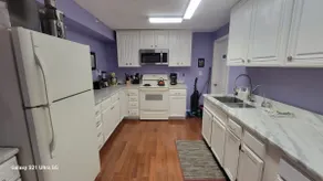 Chic Basement Cottage in the Woods - Image 4