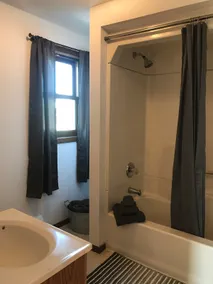 Getaway by the Bay....a cozy 1BR retreat in downtown Munising - Image 5