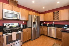 Entire 2bd - Most Convenient Location of San Diego - Image 3