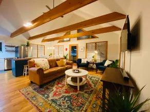 The Cedar House | Bikes | Central Location - Image 4