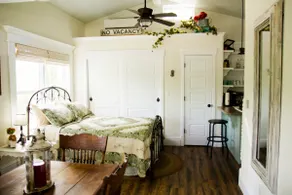 The Greenhouse Inn - Image 3