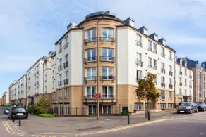 Stunning City Centre Penthouse Apartment, with FREE Parking! - Image 5