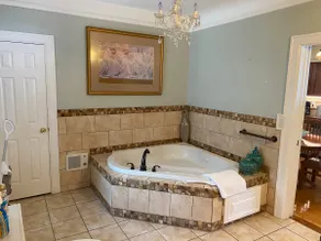 The River Suite at 602 E Main Street - Image 3