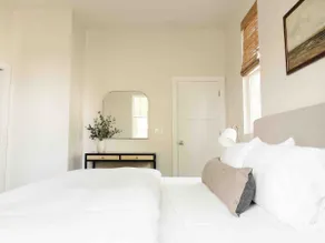 Bright & charming home in trendy Fountain Square - Image 3