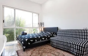 Relax and Retreat Studio Flat. Bella Vista - Image 5
