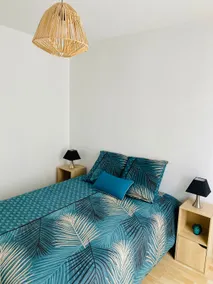 Pleasant 2-room near beachfront, shops, train station… - Image 5