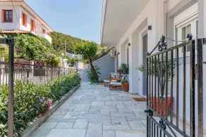 Forest view villa Skopelos - Image 4