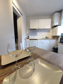 Entire Studio near Guillemins Station & Center - Image 4