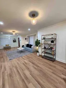 College Hills House - Image 3