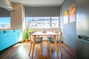 Abstract Flat With Urban View - Image 3