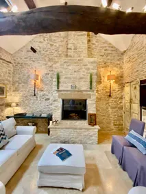 August Special 5* 2bed 2.5bath Priv Parking - Image 2