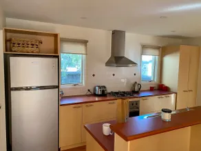Sleeps 8 - pet friendly - 2 min walk to beach! - Image 5