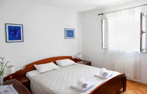 Apartment Rose - Image 2