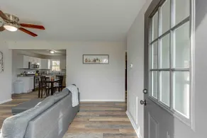 Godric Place |Sleeps 8| Columbia - Image 3