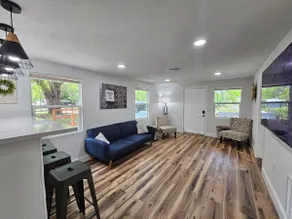 ~°•Cozy Tampa home°~ - Image 4