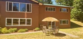 Secluded Rural Retreat in the Olympic Foothills Near Olympic National Park - Image 2