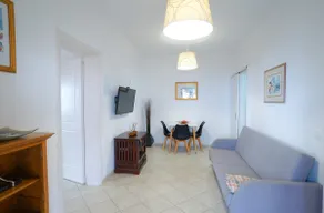 Fira Central Apartments with Veranda - Image 3