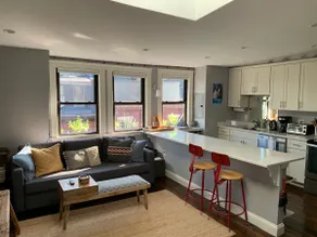 Boston Rooftop Retreat - Image 4
