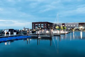 180° Lake View in the Heart of Downtown Sandusky - Image 4