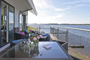Penthouse à beira-mar com terraço e cais privado - Image 2