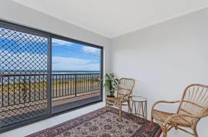 10 OCEAN DRIVE - Port Fairy, VIC - Image 3