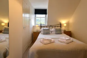 Craigroyston House & Lodge - Image 2
