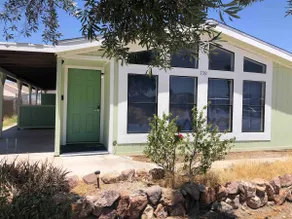 The Green River House - Image 2