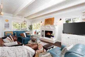 Lake Retreat – Spa, AC, Fenced Yard, Walk to Lake! - Image 5