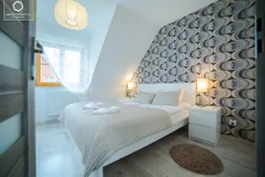 Bazylia apartment with fireplace and balcony - Image 4