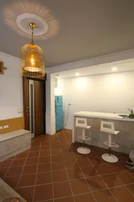 Entire Home 6–8 | 2 Parking | Near Train Station - Image 5