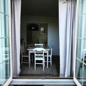 The garden bungalow by the sea - Image 2