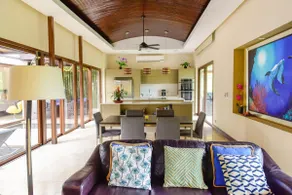 Luxury Golf-course Villa - Image 2