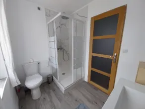 Pleasant house, sleeps 5 - Image 3