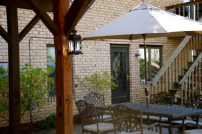 Restful Hilltop Apartment: No cleaning fees! - Image 4