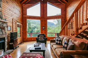 Maryn's Mountain Getaway - Image 4