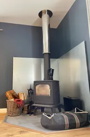 Luxury two bedroom cottage with views near Cardiff - Image 4
