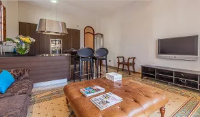 Beautiful House with terrace - Image 4