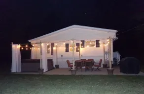Golden Moose Cottage with hot tub - Image 2