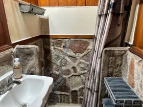 Bea's Cottage - Image 2