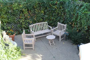 Private garden level guest suite in Whittier - Image 5