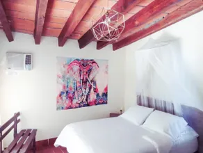 Beautiful and cozy guest house with pool - Image 4