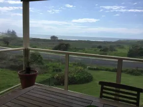 Beachfront Apartment - Hamptons Style - Image 2