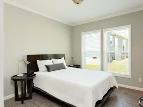 Upscale Duplex Getaway for 4 near Madison - Image 3