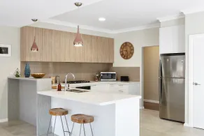 Cuballa - Just a few minutes flat  walk to town & the river .Modern clean house - Image 3