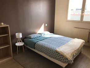 Spacious bright apartment - Image 4